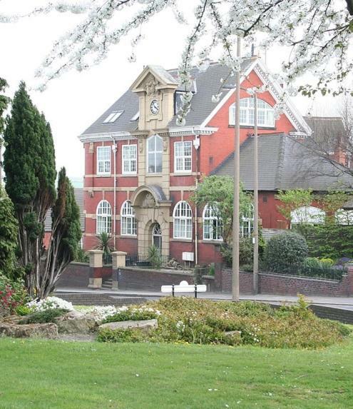 Carnegie Library: Austen Apartment 2 Bedroom Mexborough Zewnętrze zdjęcie